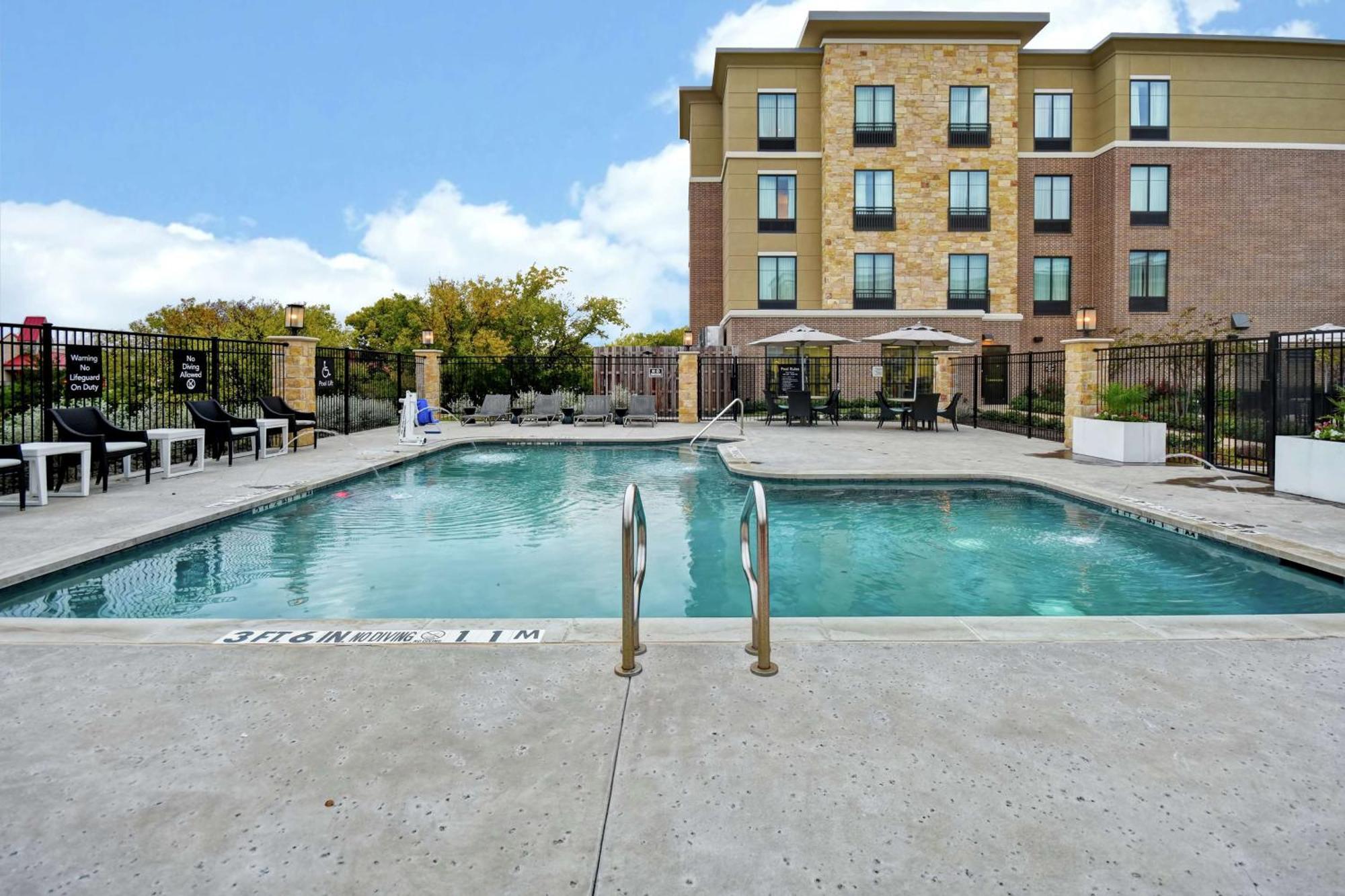 Homewood Suites By Hilton Dallas Arlington South Bagian luar foto